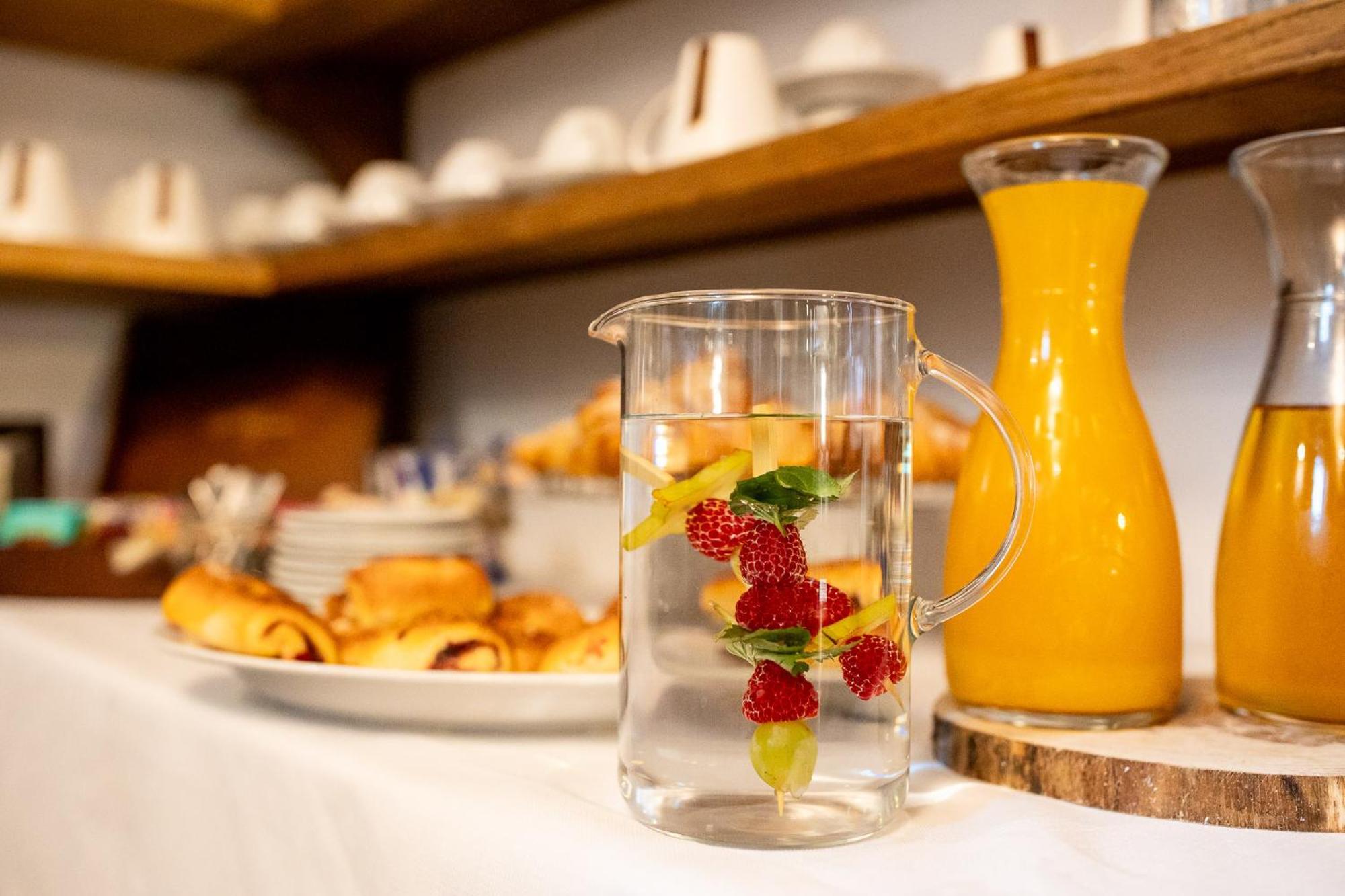 Gosciniec Pod Zajacem Bed & Breakfast Oleśnica Dış mekan fotoğraf