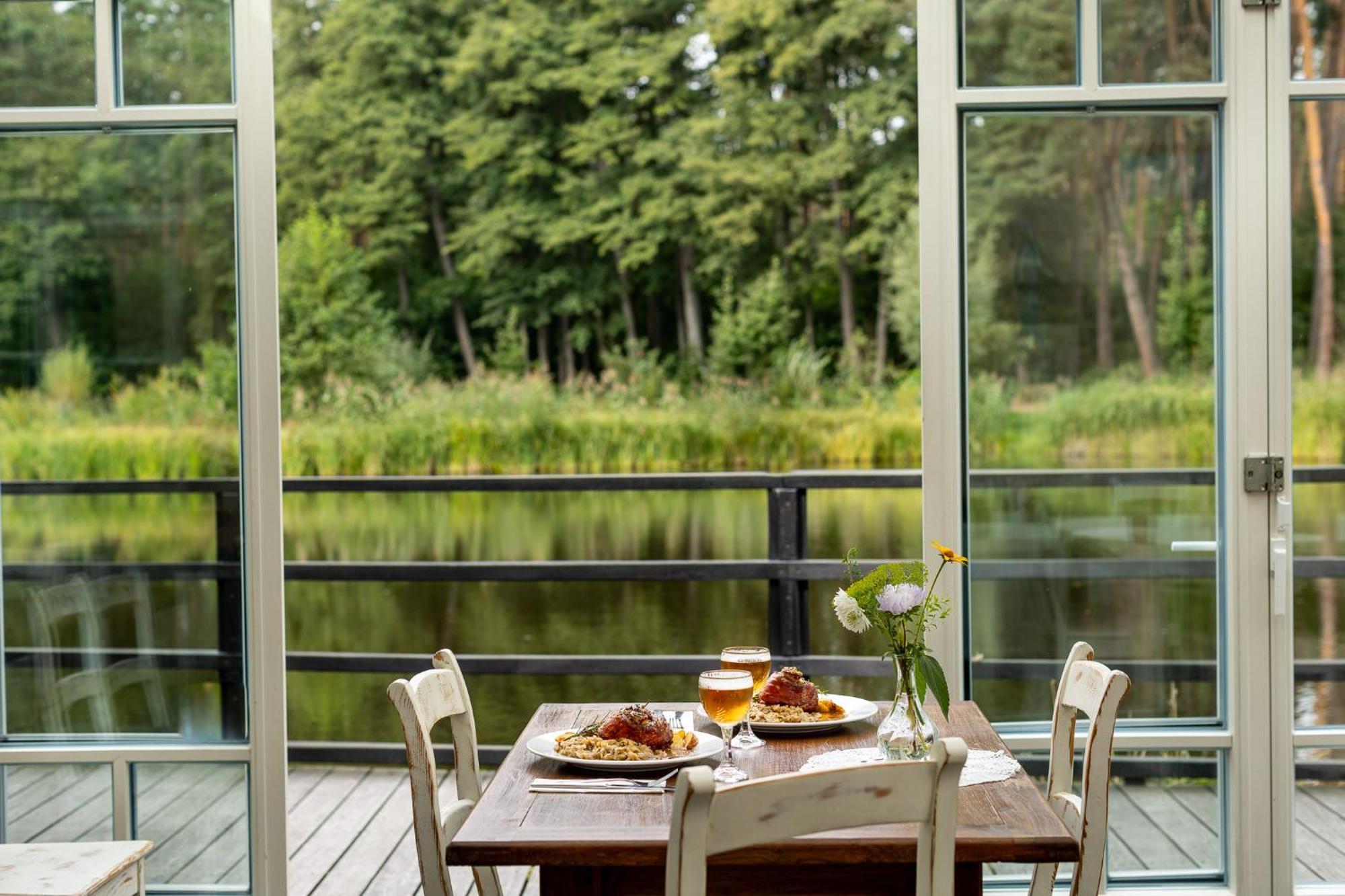 Gosciniec Pod Zajacem Bed & Breakfast Oleśnica Dış mekan fotoğraf