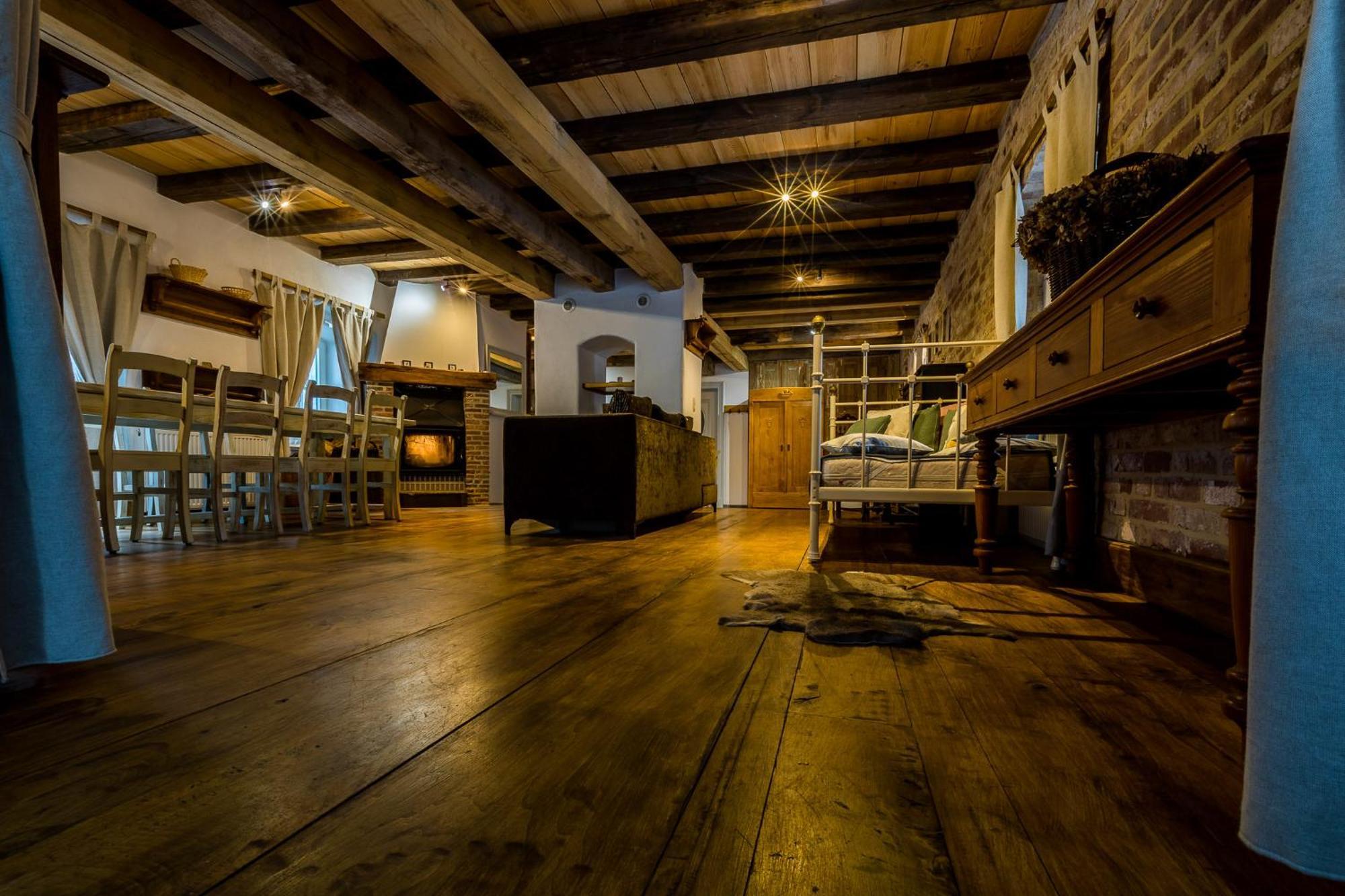 Gosciniec Pod Zajacem Bed & Breakfast Oleśnica Dış mekan fotoğraf