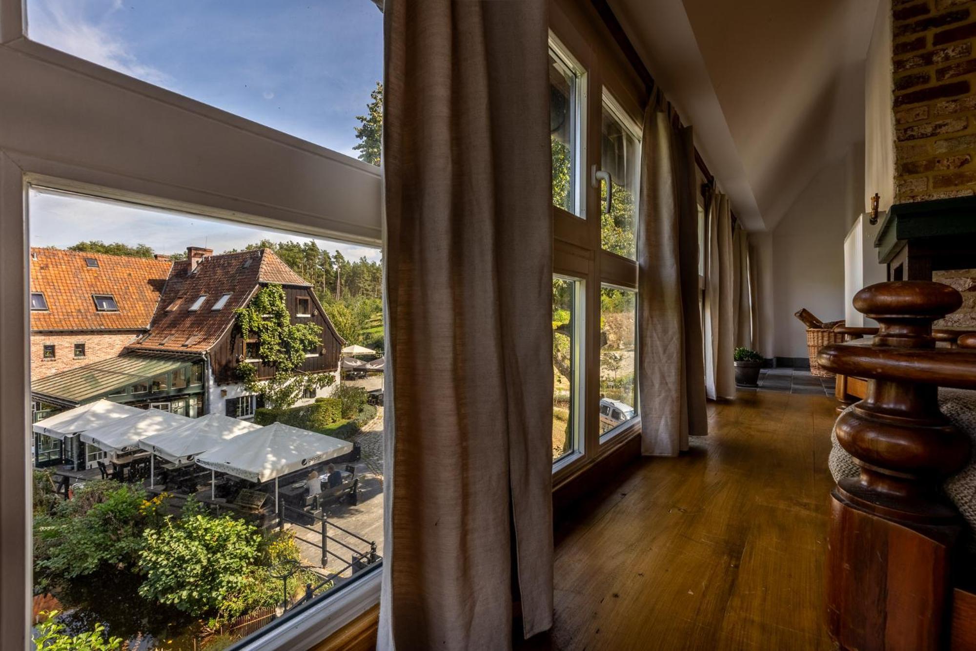 Gosciniec Pod Zajacem Bed & Breakfast Oleśnica Dış mekan fotoğraf